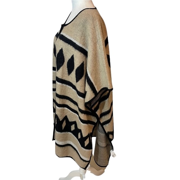 LUCKY BRAND Wool Aztec Tan & Black Ponco, NWT, O/S - Picture 5 of 11